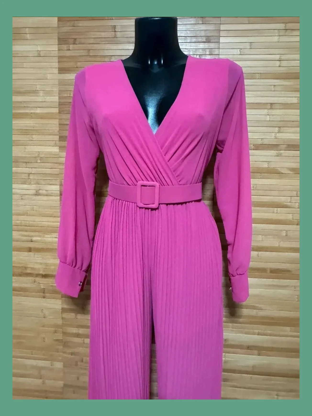Divino mono pantalón plisado , escote cruzado , talla única para S/M 😍 – La Boutique – taille Taille unique 3