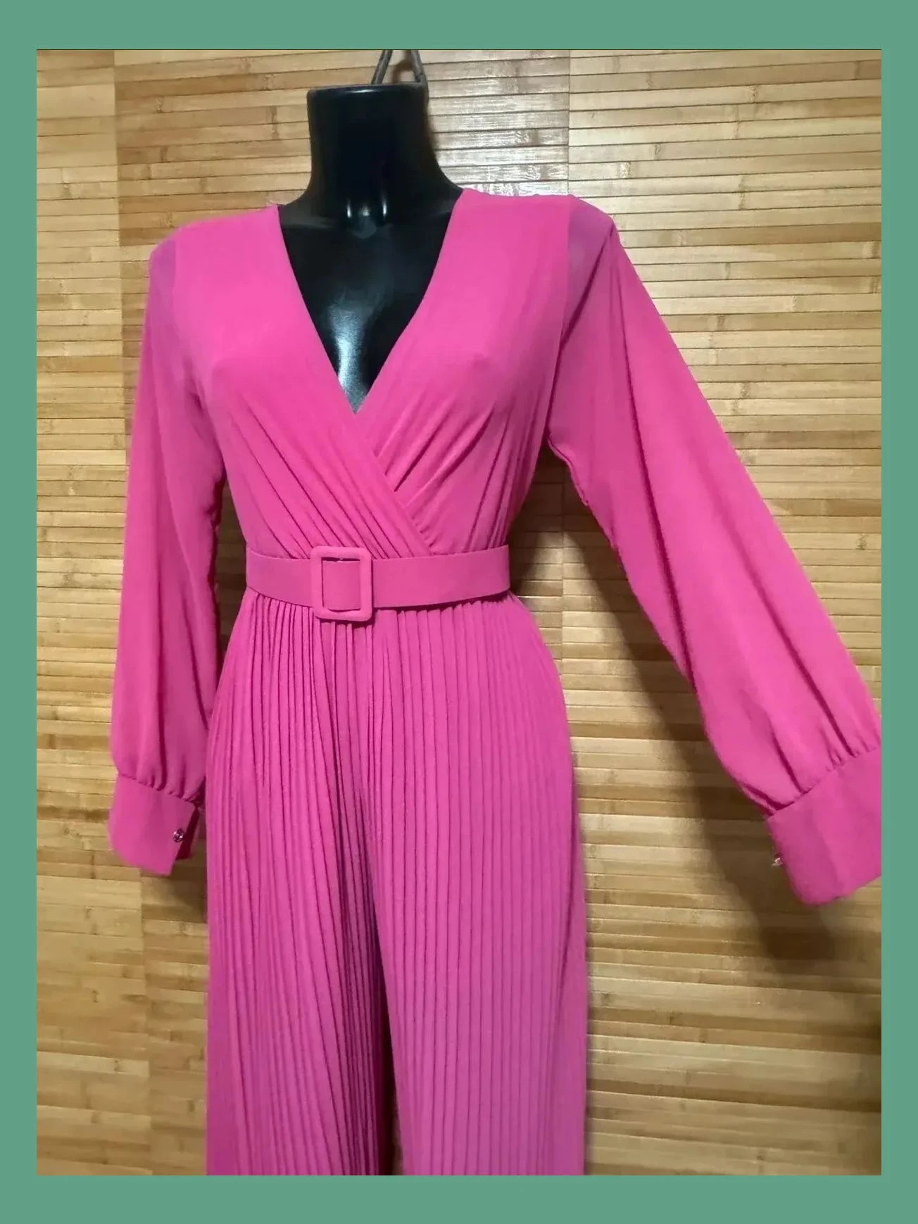 Divino mono pantalón plisado , escote cruzado , talla única para S/M 😍 – La Boutique – taille Taille unique 4