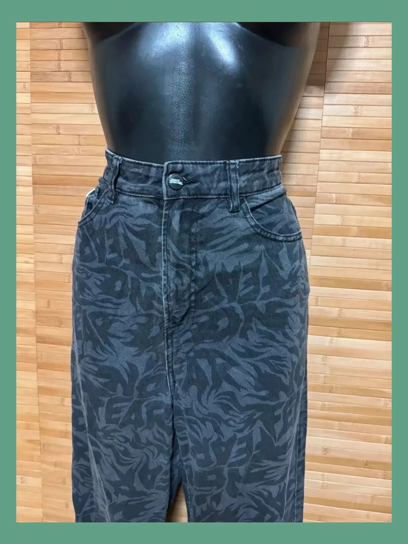 Vaquero ancho estampado de No Fear x H&M talla 38 😍 – No Fear – taille M / 38 / 10 3