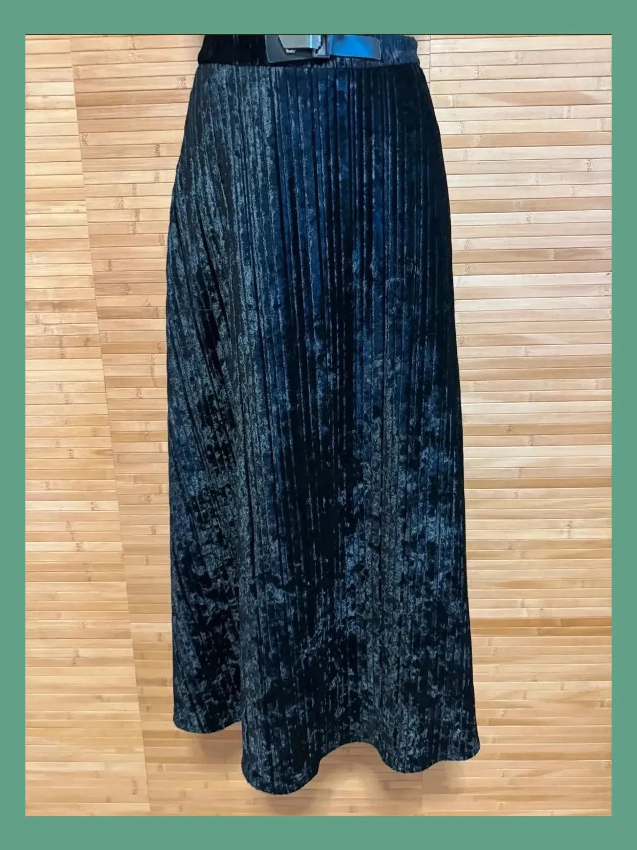 Preciosa falda larga de terciopelo Studio F, talla XS 😍 – Studio F – taille XS / 34 / 6 2