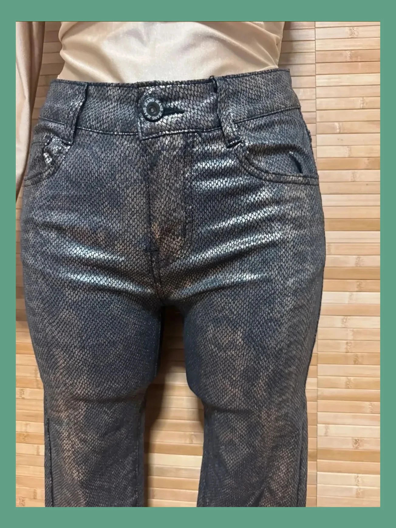 Vaquero pitillo metalizado animal print , marca Q2 , talla S 😍 – Q2 – taille S / 36 / 8 3