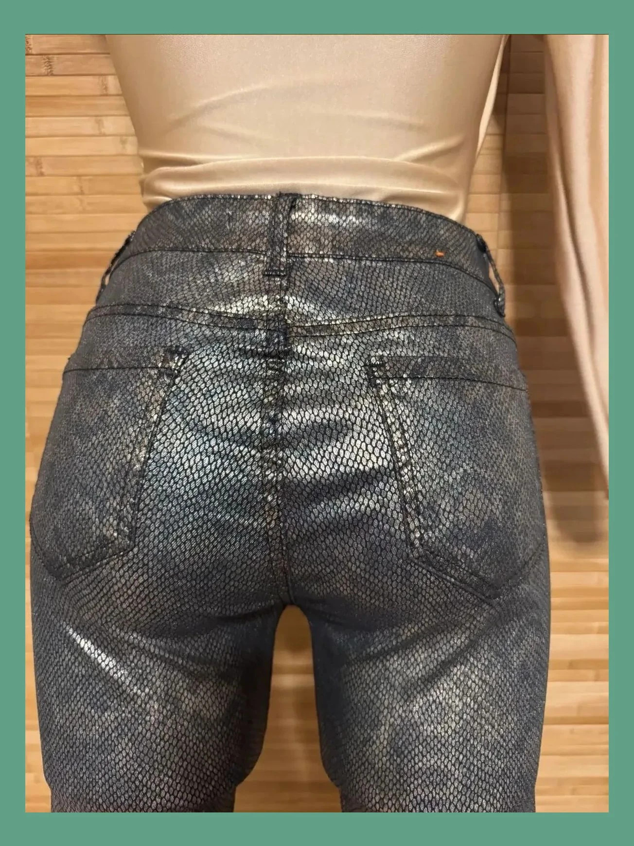 Vaquero pitillo metalizado animal print , marca Q2 , talla S 😍 – Q2 – taille S / 36 / 8 5