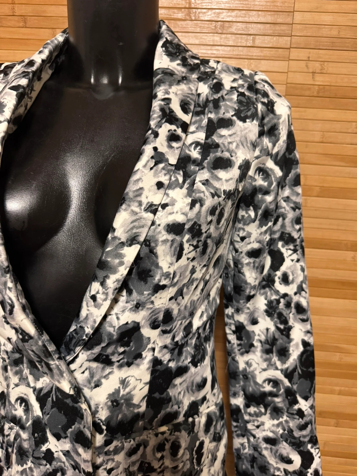Divino blazer flores de Laura Scott talla 36 😍 – Laura Scott – taille XS / 34 / 6 3