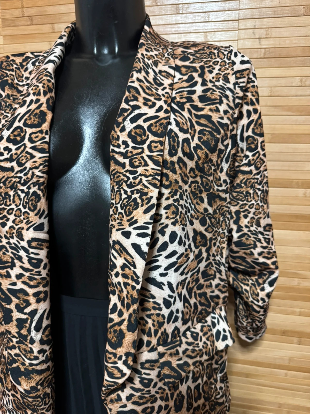 Divino blazer animal print talla L 😍 – NENA – taille L / 40 / 12 3