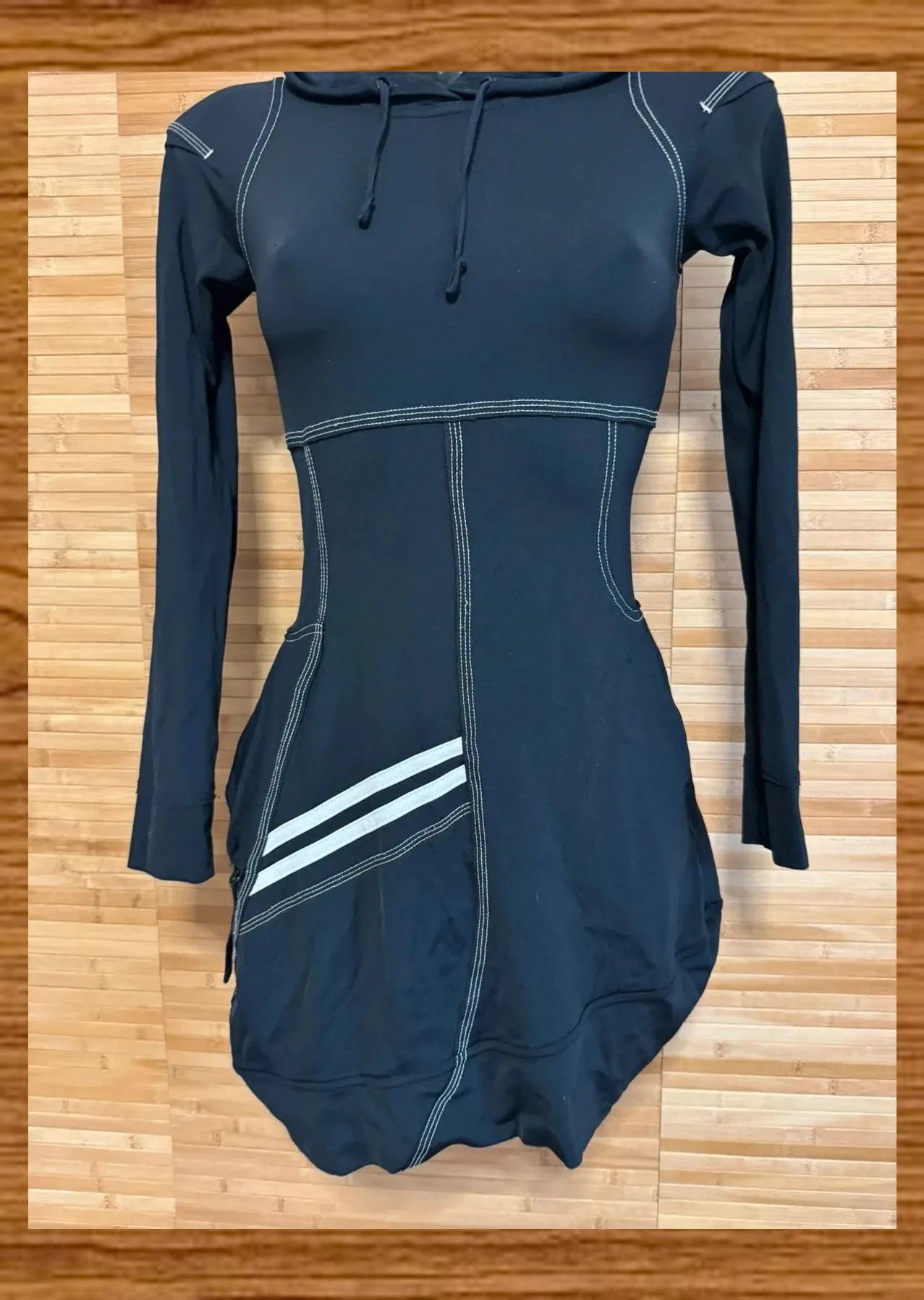 Divino vestido con capucha talla 36 , elástico 😍 – Marithé + François Girbaud – taille S / 36 / 8 2