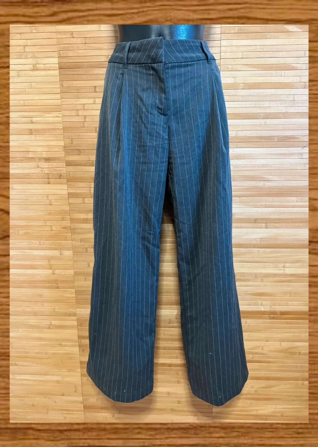 Divino pantalón ancho de marca Monki , talla 40 😍 – Monki – taille L / 40 / 12 2