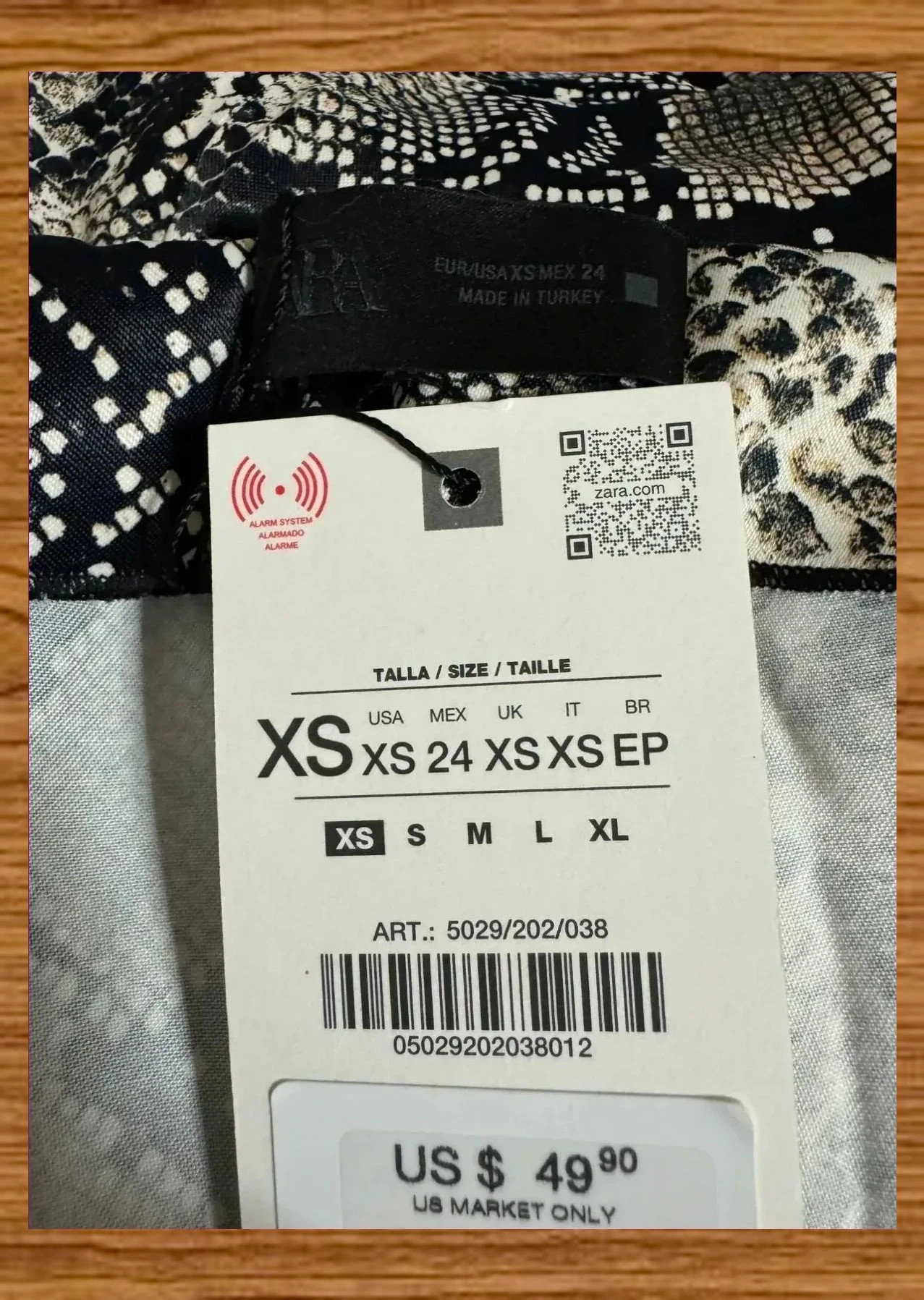 Divina falda midi satinada , animal print, de Zara talla XS 😍 – Zara – taille XS / 34 / 6 4