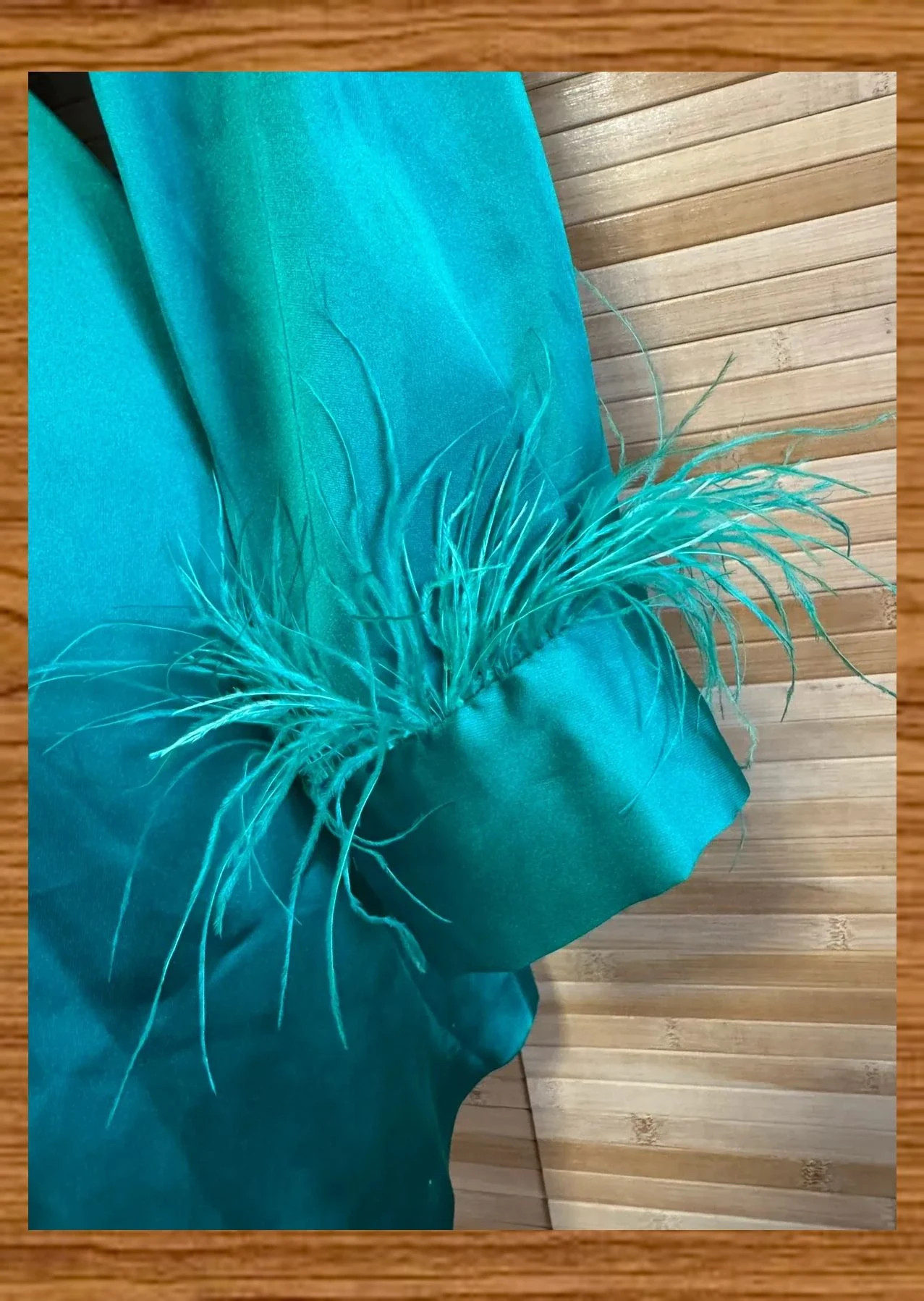 Vestido Verde escote cruzado con pluma en mangas de Zara , talla L 😍 – Zara – taille L / 40 / 12 4
