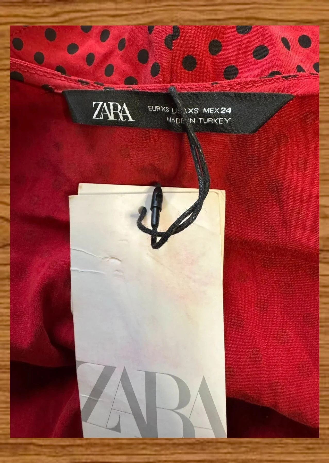 Divina blusa lunares con mangas anchas de Zara , talla XS 😍 – Zara – taille XS / 34 / 6 5
