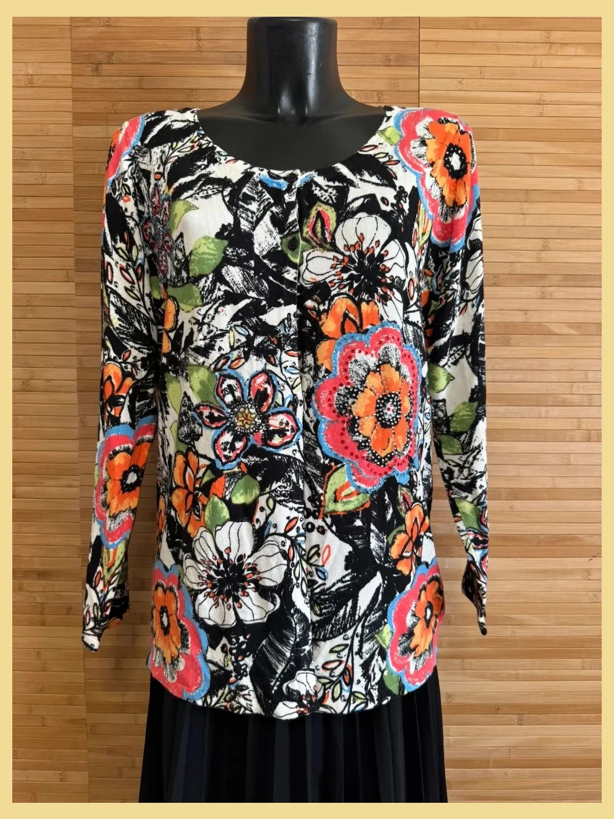 Divino cárdigan flores de Amy Vermont talla 46 😍