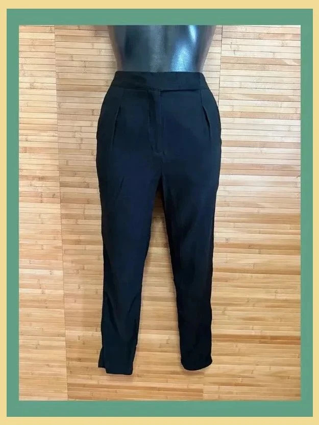 Pantalones negros de vestir marca Gestuz talla 34 😍