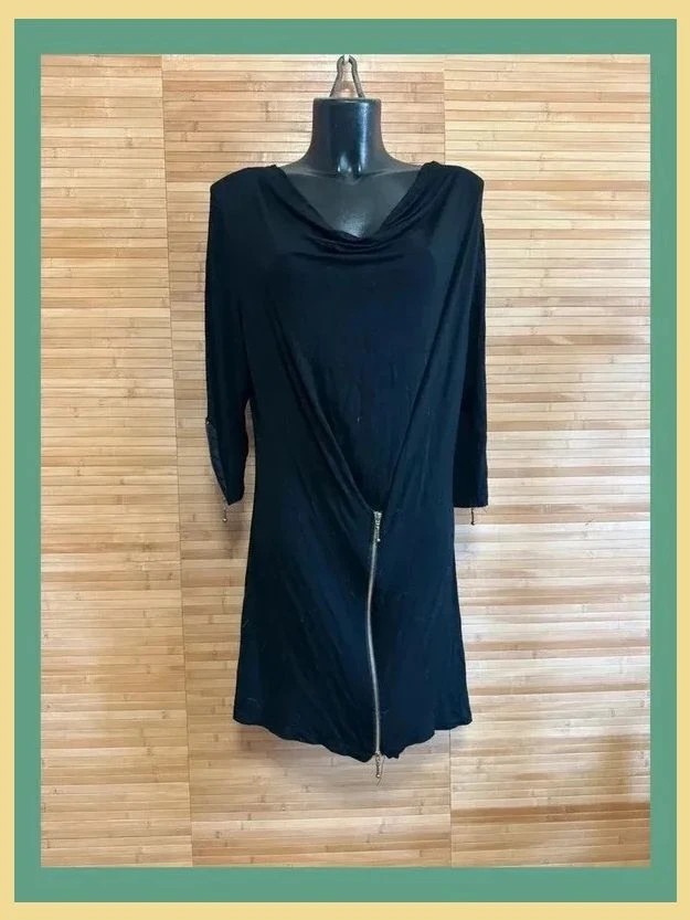 Divino vestido negro tela viscosa elástica de marca Femme talla 42 😍