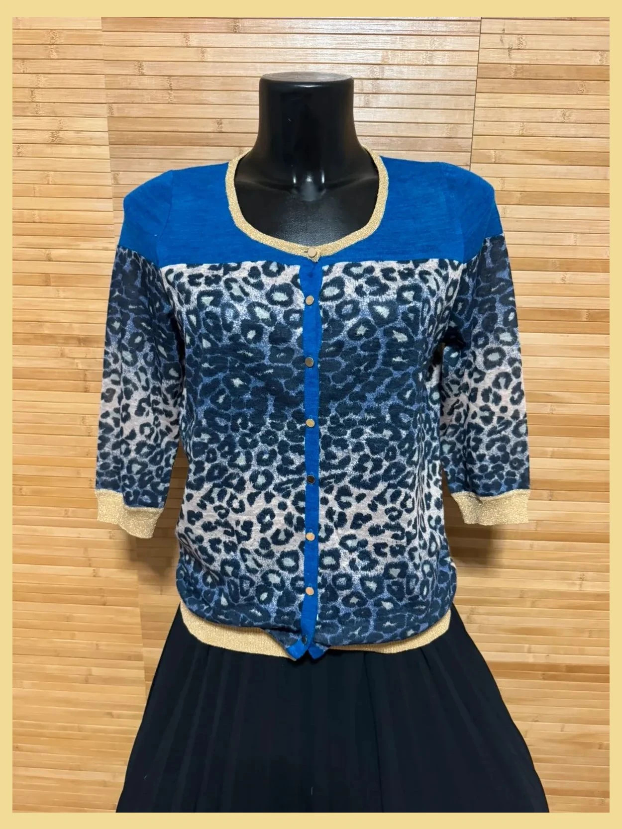 Divino cárdigan fino de seda 100% de Kouros Sardar talla S 😍