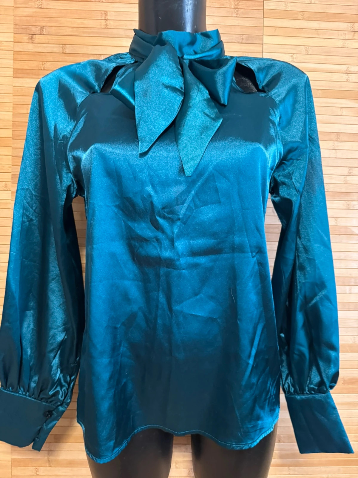 Divina blusa satinada vintage talla S/M 😍 – Vintage – taille Taille unique 4