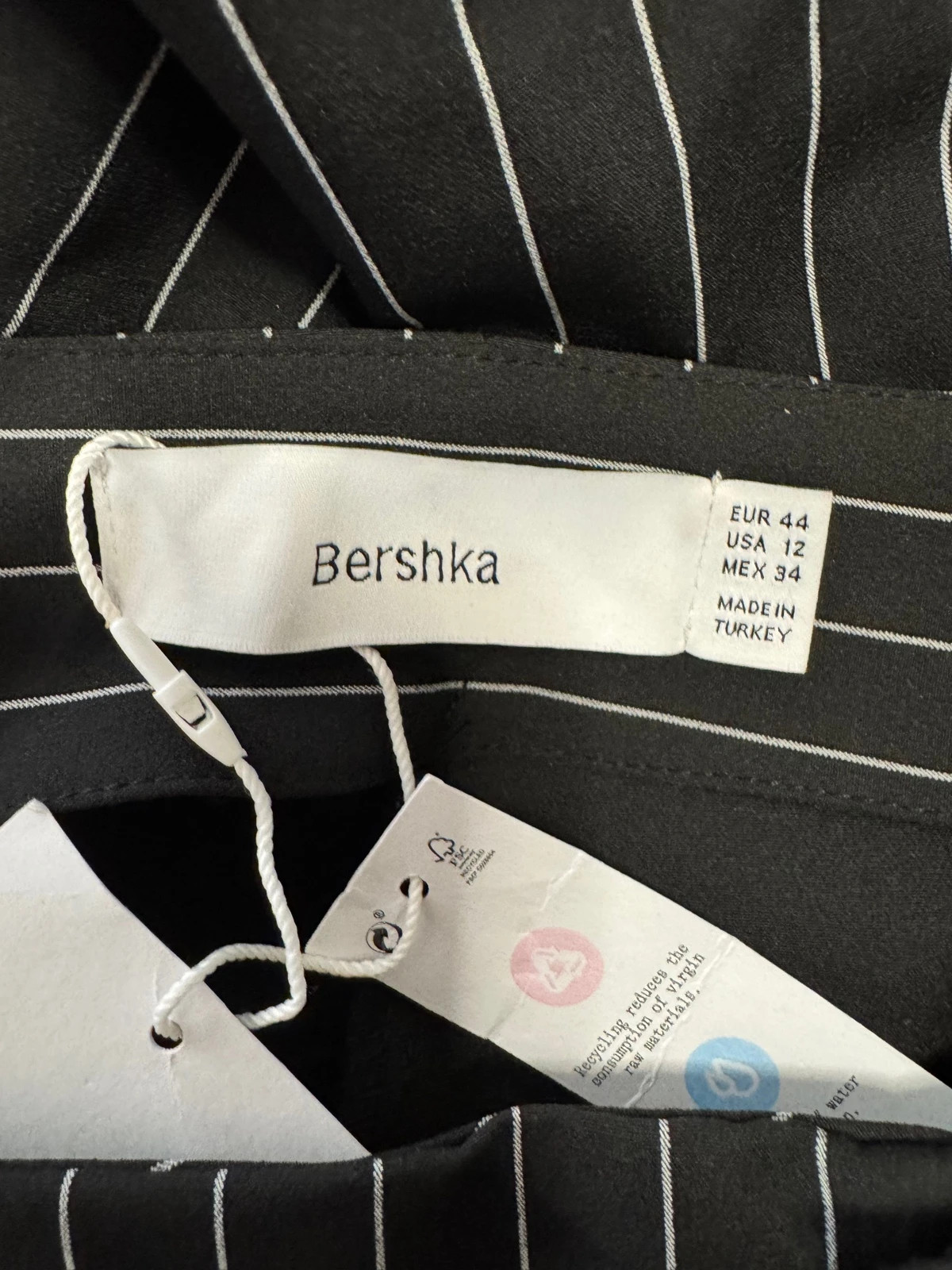 Divino pantalón rayas ancho acampanado de Bershka talla 44 😍 – Bershka – taille XXL / 44 / 16 4