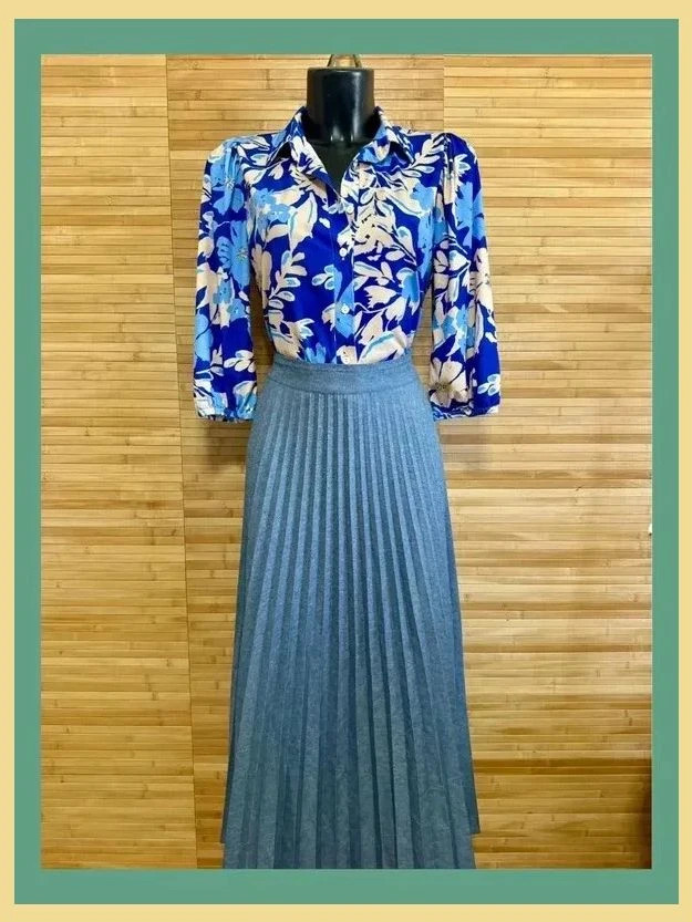 Divina blusa estampada marca Angelle Milán , talla M 😍