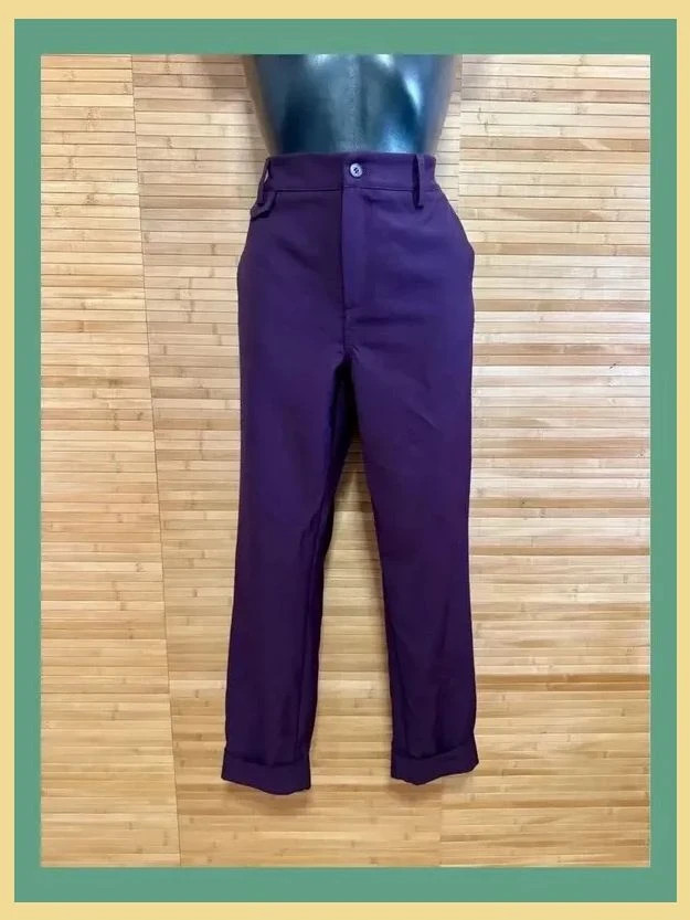 Pantalones morados marca Puré by Zizo talla 36 😍