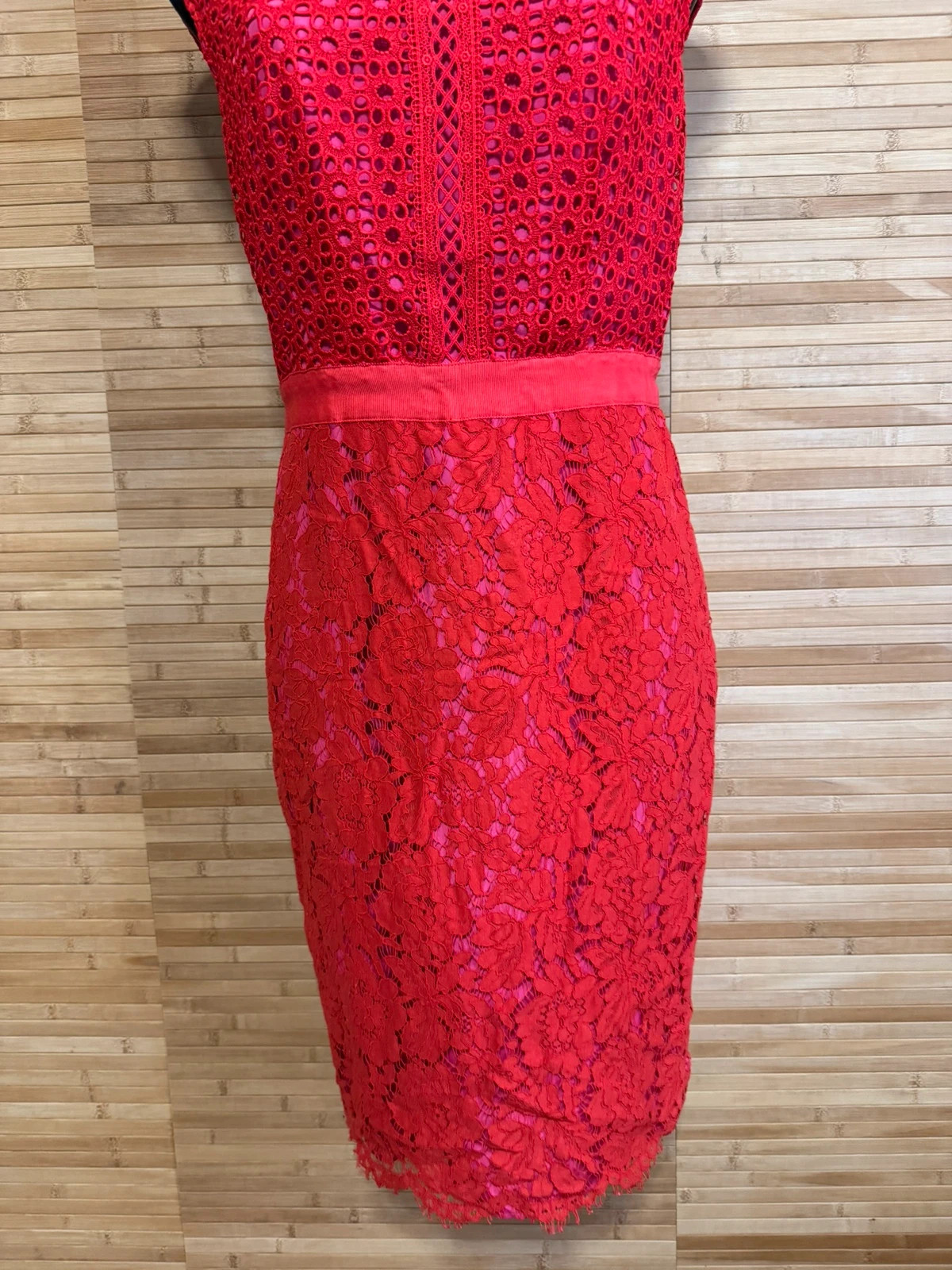 Divino vestido encaje rojo de marca Next talla 38 😍 – Next – taille M / 38 / 10 2