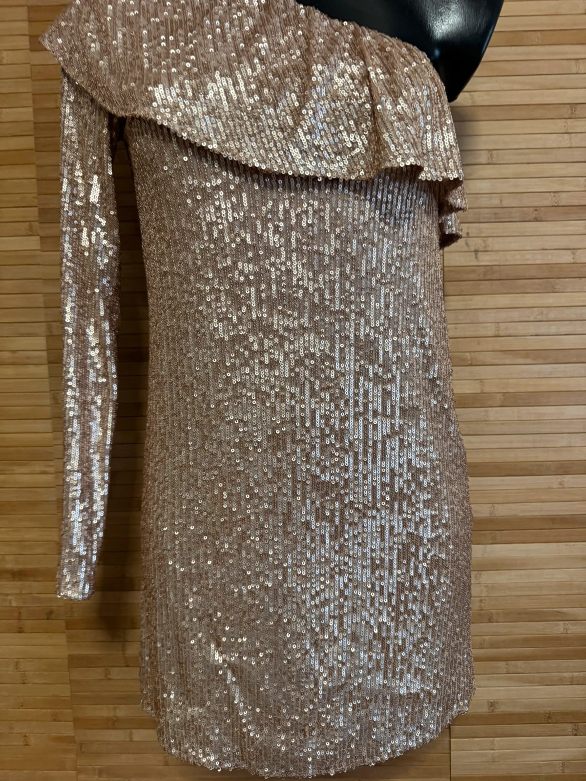 Vestido lentejuelas dorado de Zara , talla S 😍 – Zara – taille S / 36 / 8 2