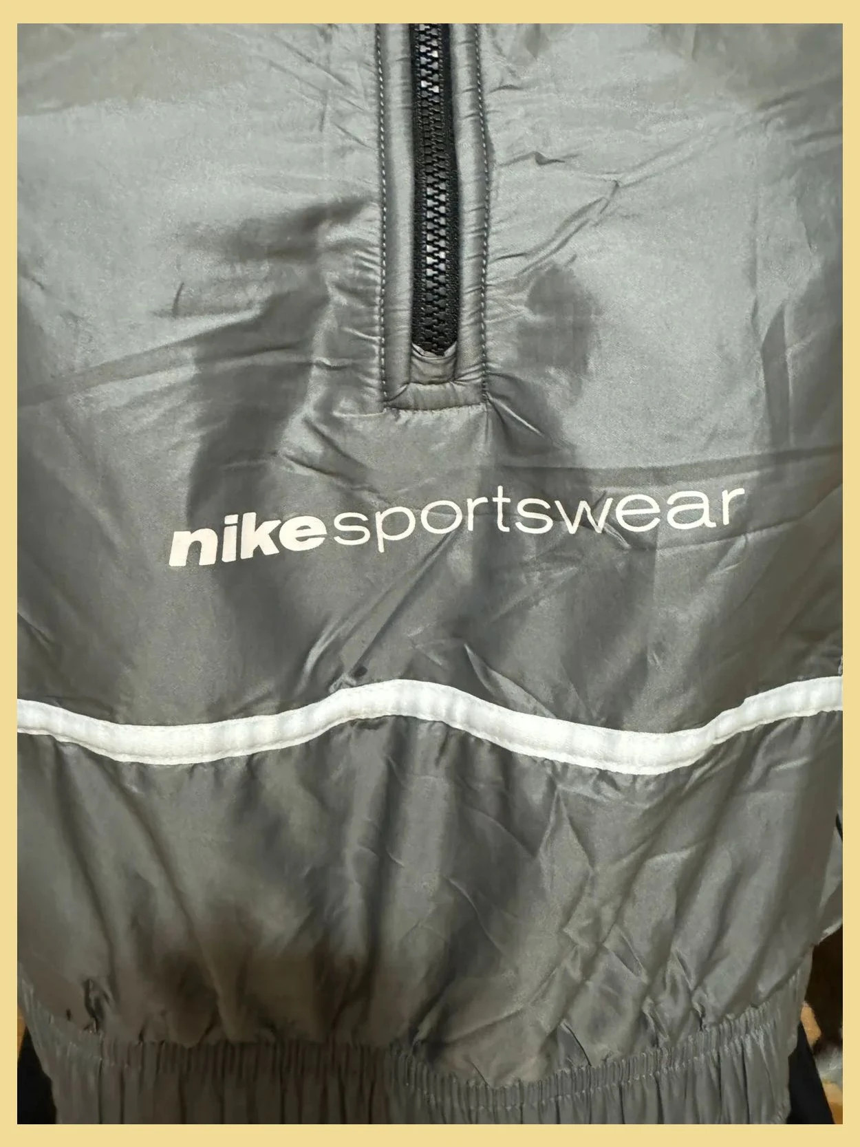 Divina sudadera crop de nike talla L 😍 – Nike – taille L / 40 / 12 5