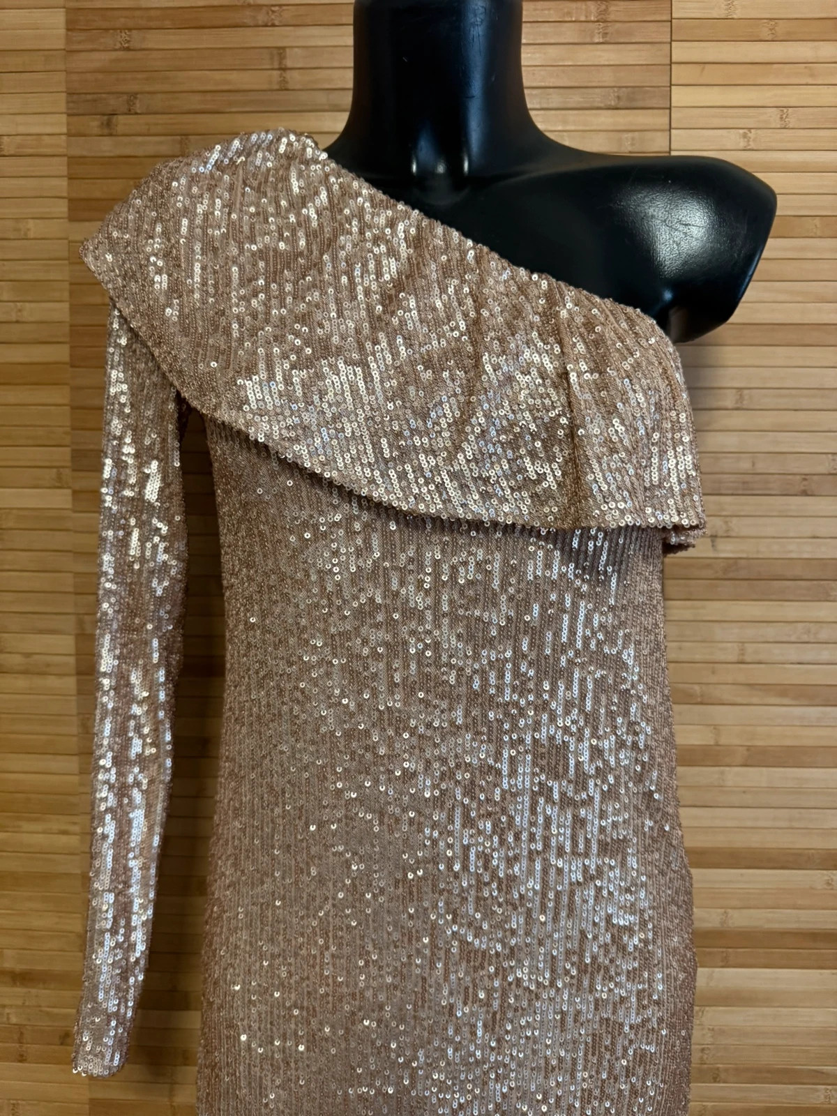 Vestido lentejuelas dorado de Zara , talla S 😍 – Zara – taille S / 36 / 8 3