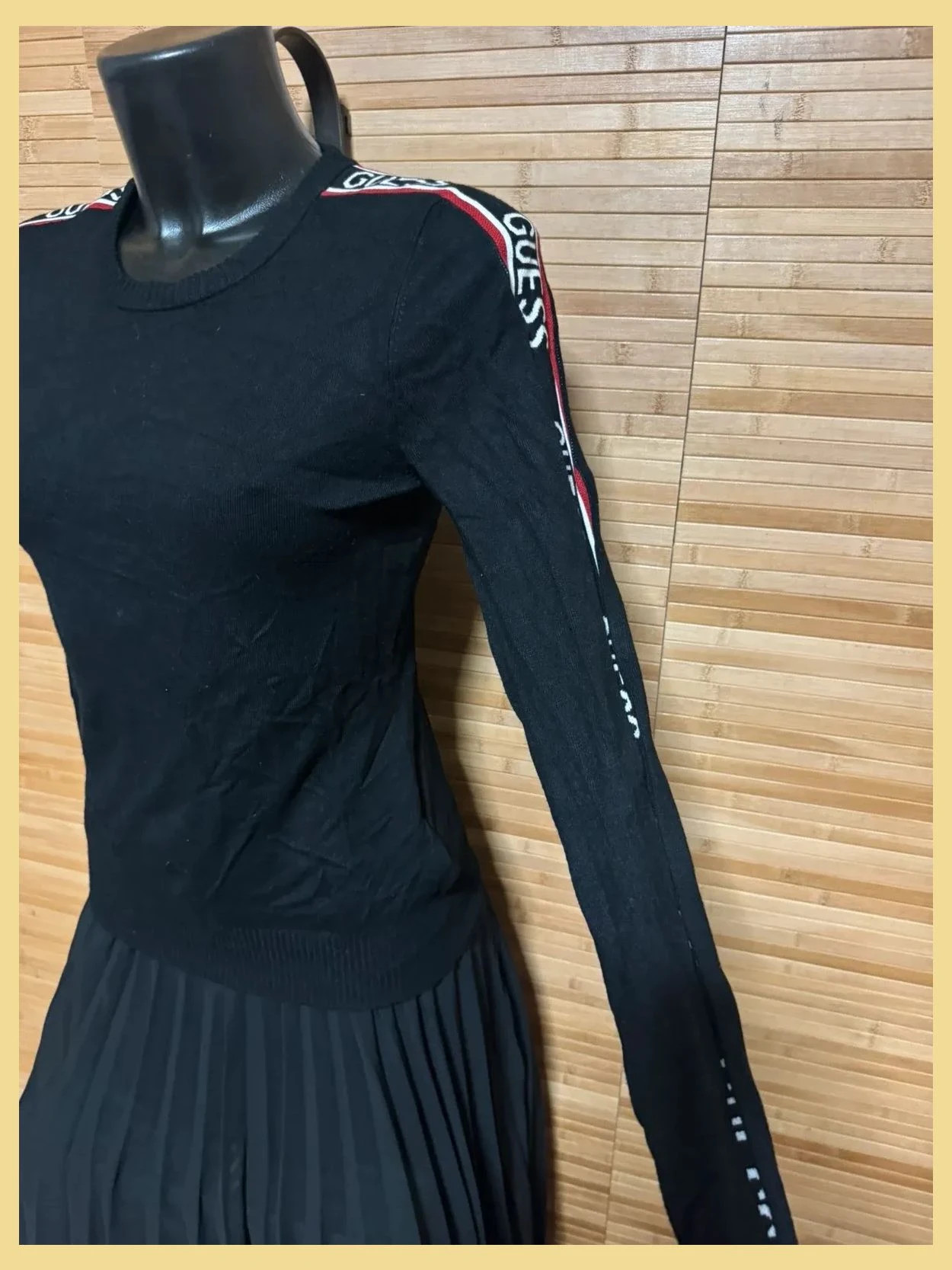 Jersey negro marca Guess talla M 😍 – GUESS – taille M / 38 / 10 4