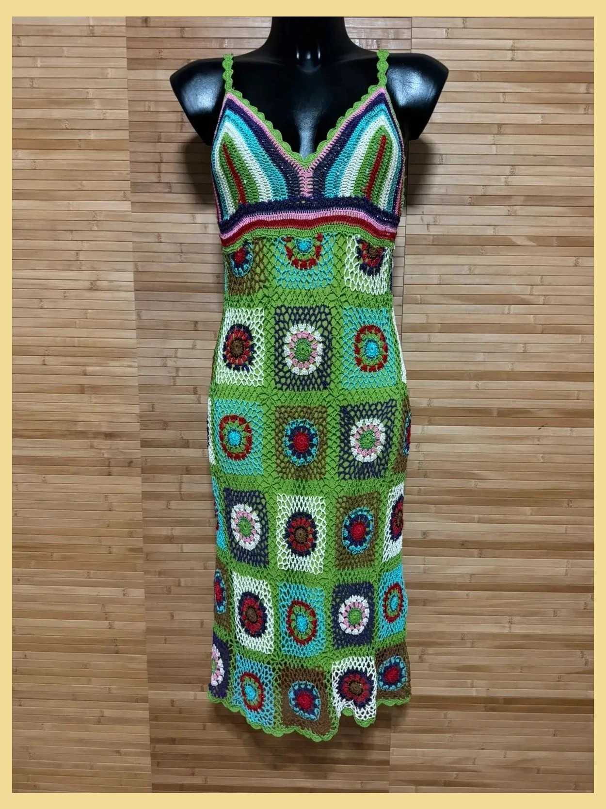 Espectacular vestido crochet vintage marca Nicowa talla 42 italiana 😍