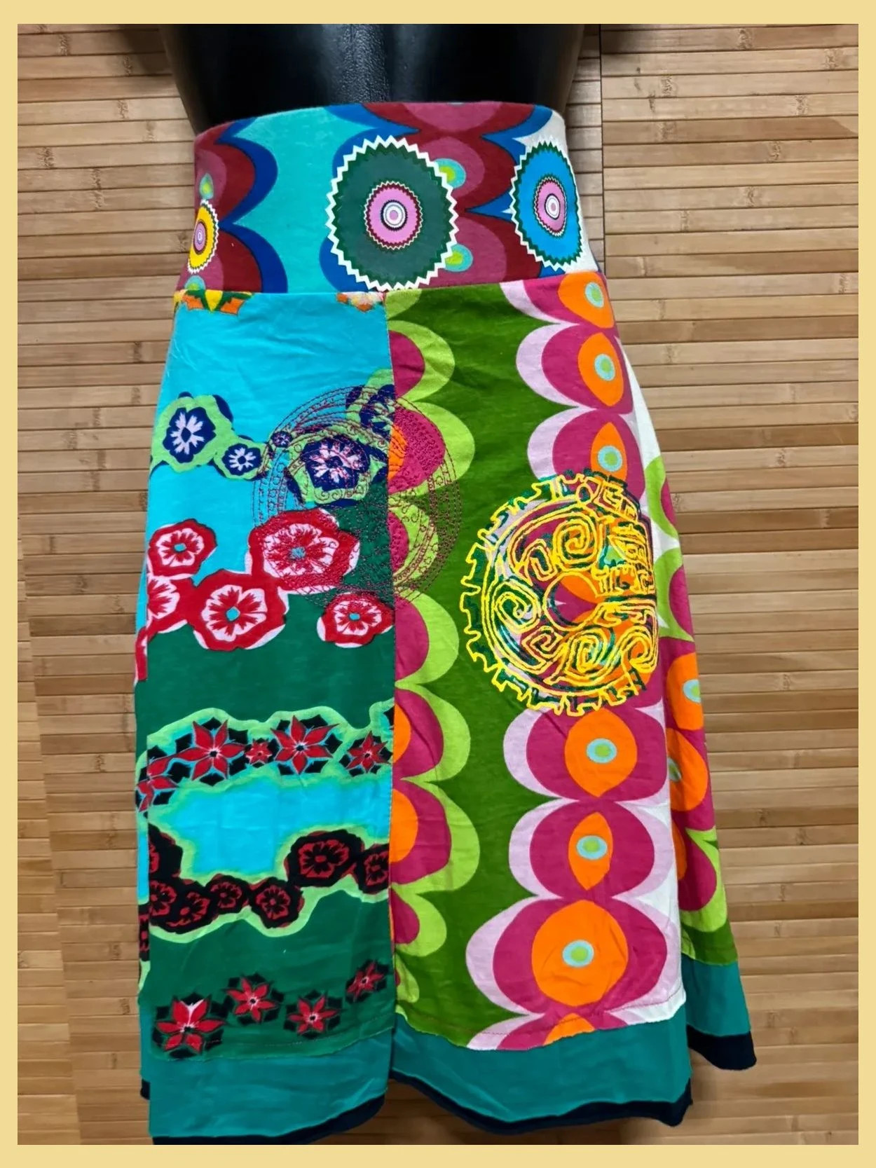 Divina falda midi de desigual talla 38 😍 – Desigual – taille M / 38 / 10 2