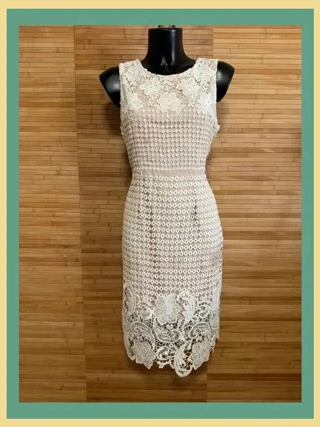 Divino vestido encaje de marca Quiz talla 42 😍