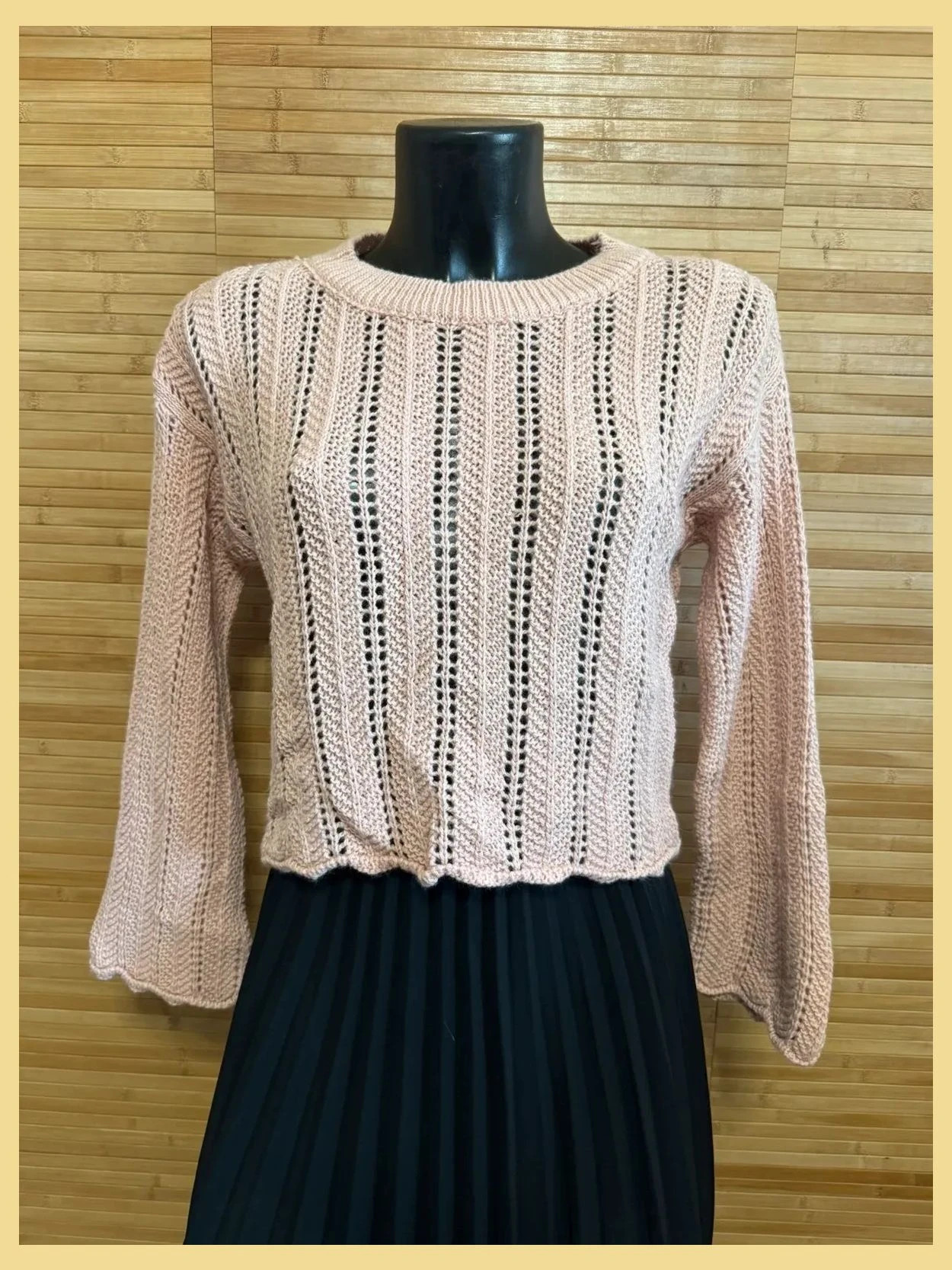 Jersey crop calado talla única pequeña S/m 😍