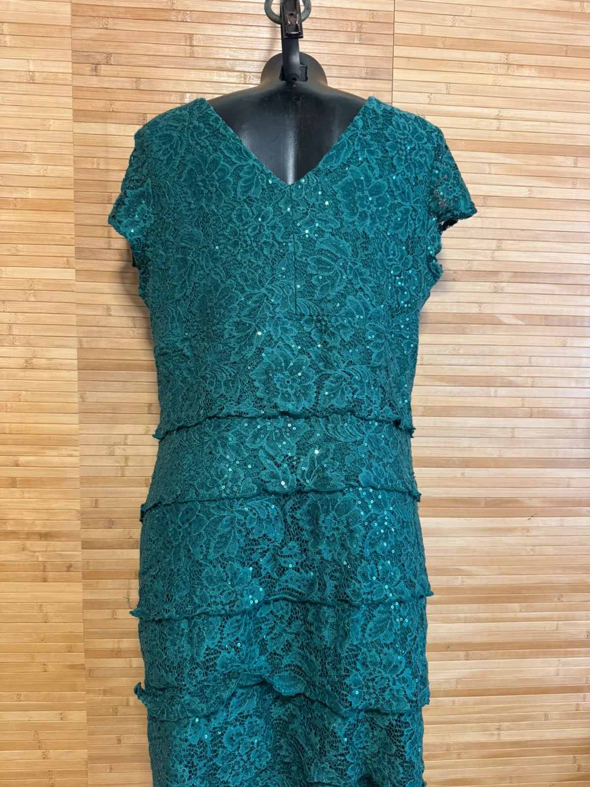 Divino vestido fiesta de encaje marca Scarlet talla XL 😍 – Scarlett – taille XL / 42 / 14 5