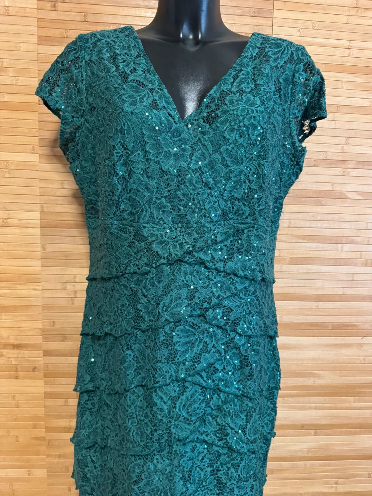 Divino vestido fiesta de encaje marca Scarlet talla XL 😍 – Scarlett – taille XL / 42 / 14 3