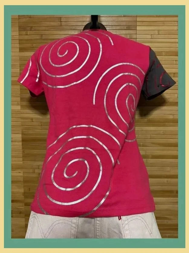 Divina camiseta de custo Barcelona , talla L 😍 – Custo Barcelona – taille L / 40 / 12 5