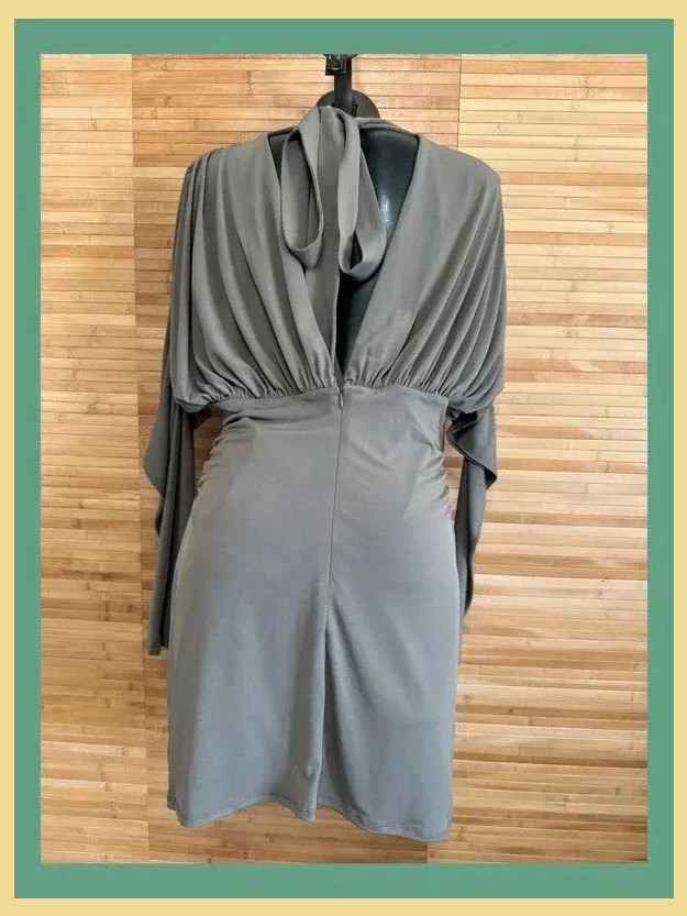 Espectacular vestido drapeado de Zara , elástico, talla L 😍 – Zara – taille L / 40 / 12 5