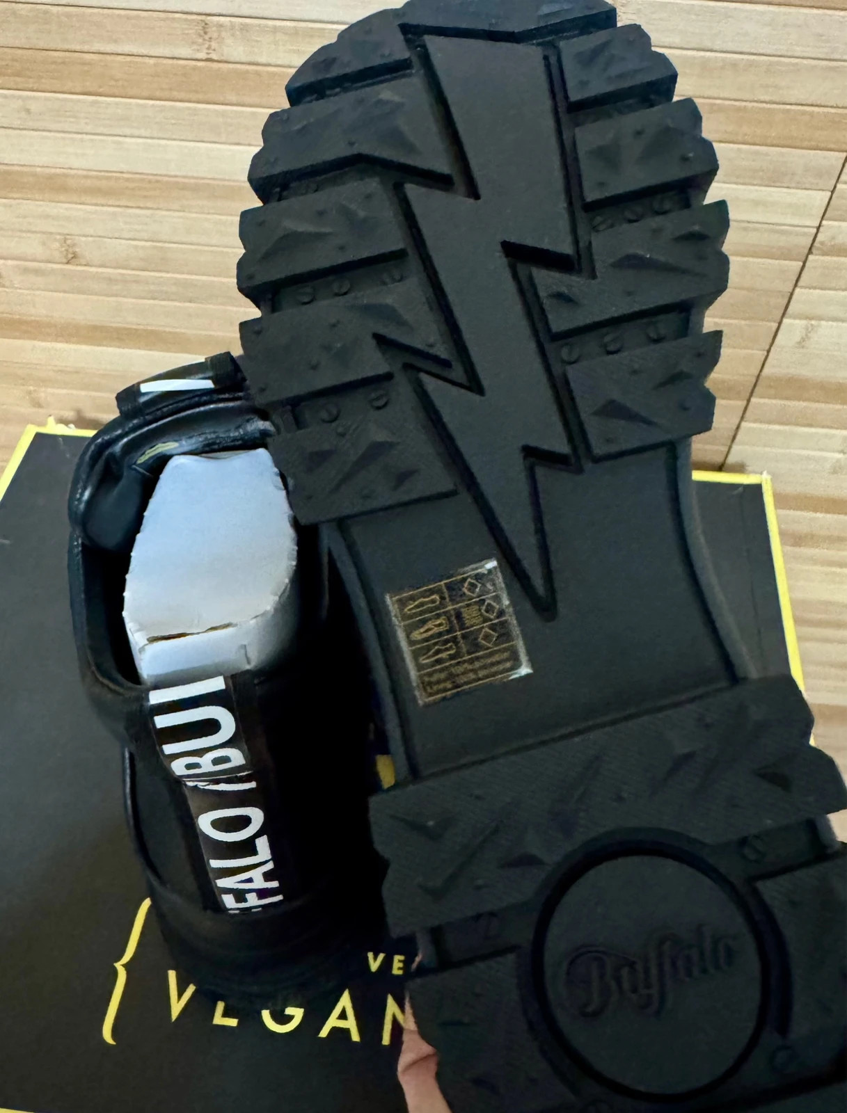 Divinos botines piel vegana de marca Buffalo número 37 😍 – Buffalo – taille 37 5