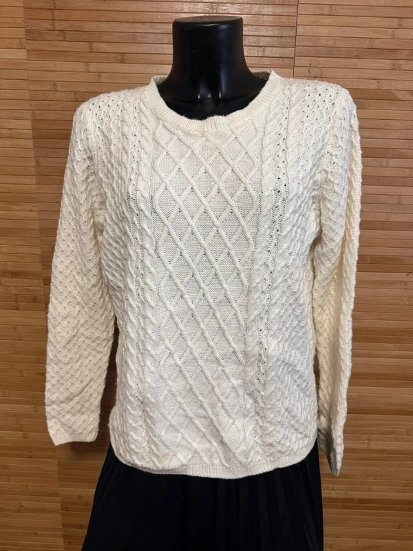 Jersey blanco roto marca Isle talla M 😍