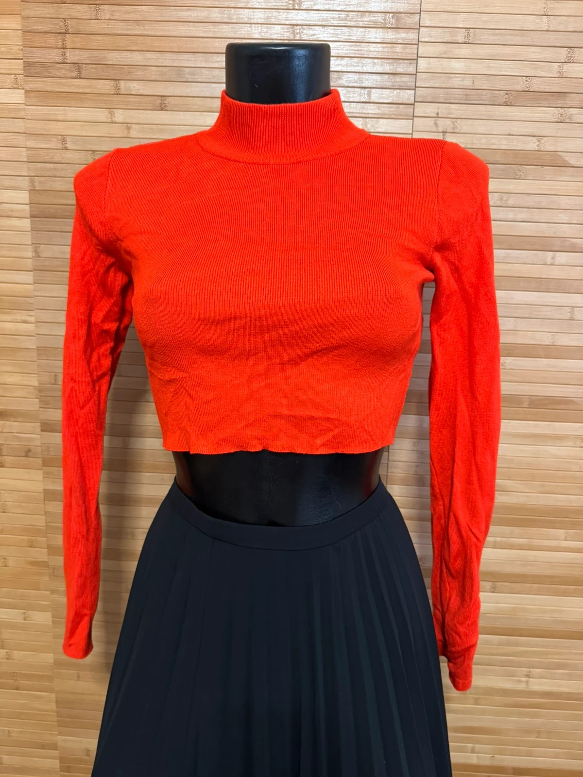 Jersey crop marca Sinsay talla M 😍