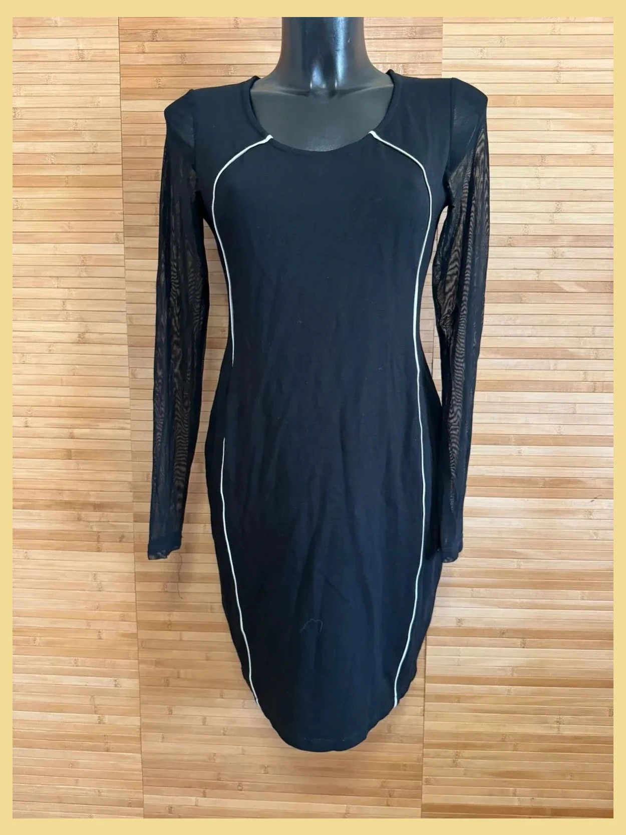 Elegante vestido negro , talla 40 , elástico 😍