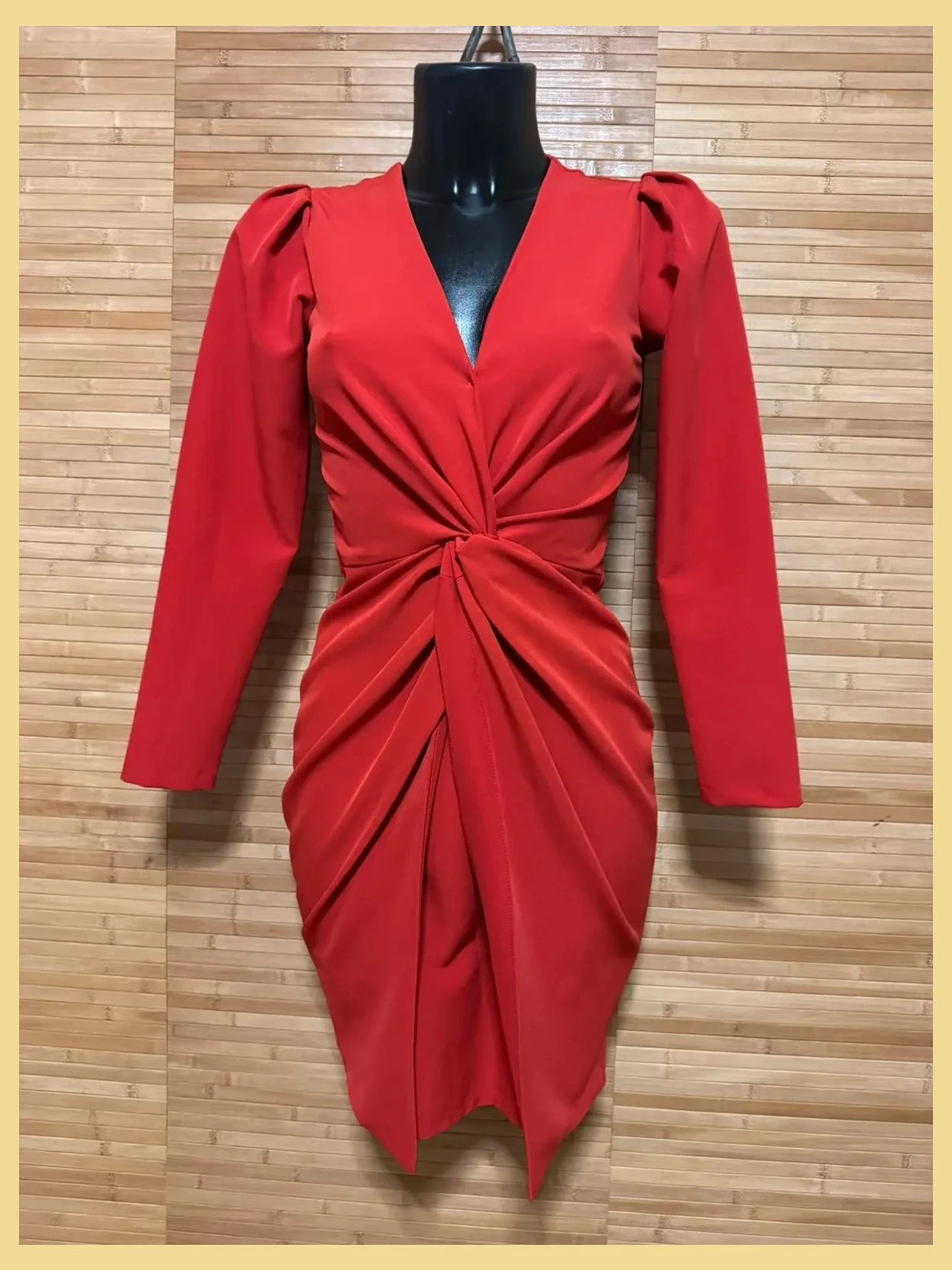 Vestido rojo marca Cayro talla S 😍