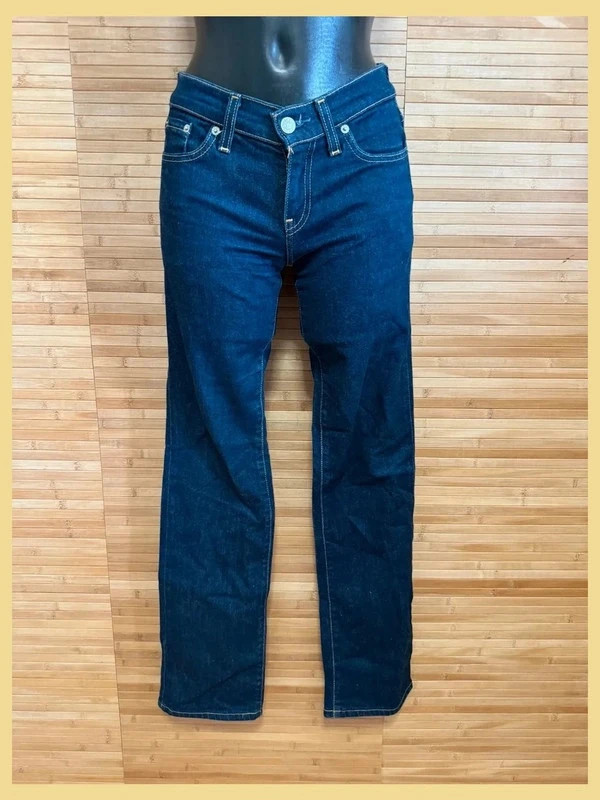 Divino vaquero Levis 749 talla 36 , cintura medio baja 😍