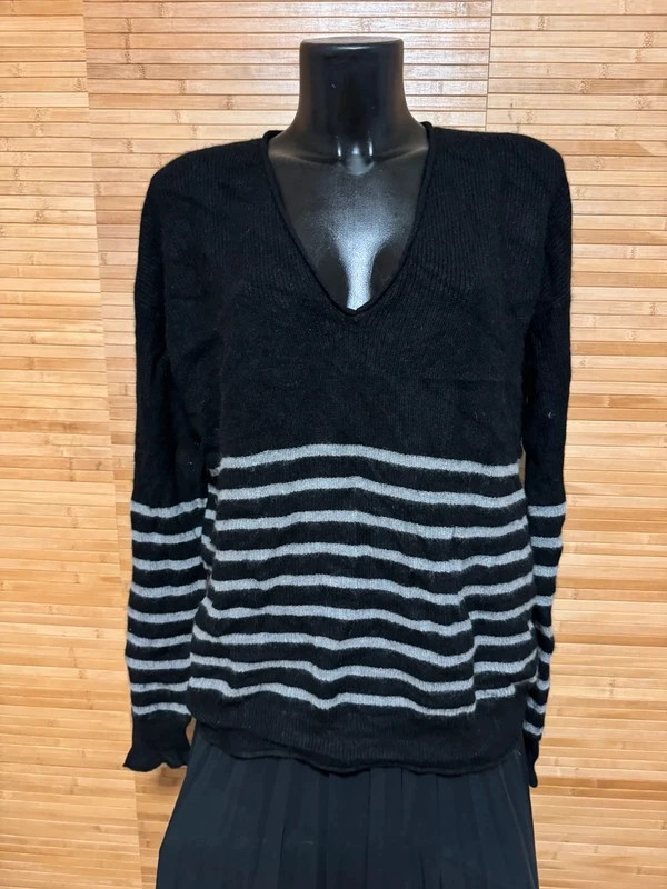 Jersey oversize rayas de True Religión talla M 😍