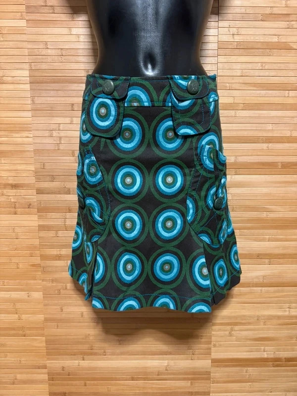 Divina falda estilo retro de desigual talla 36 😍