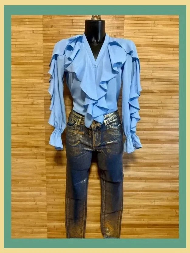 Divina blusa volantes de Zara , talla XS 😍