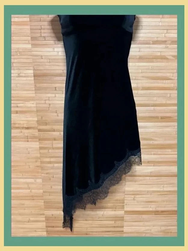 Divino vestido lencero de terciopelo y encaje de Zara ,talla XS 😍 – Zara – taille XS / 34 / 6 5