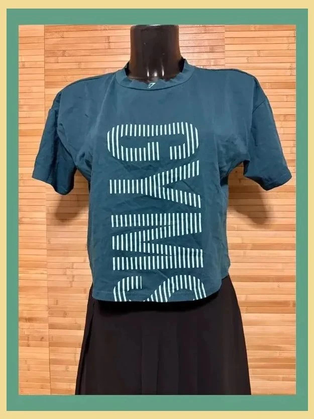 Camiseta algodón crop de marca Gymshark , talla M 😍