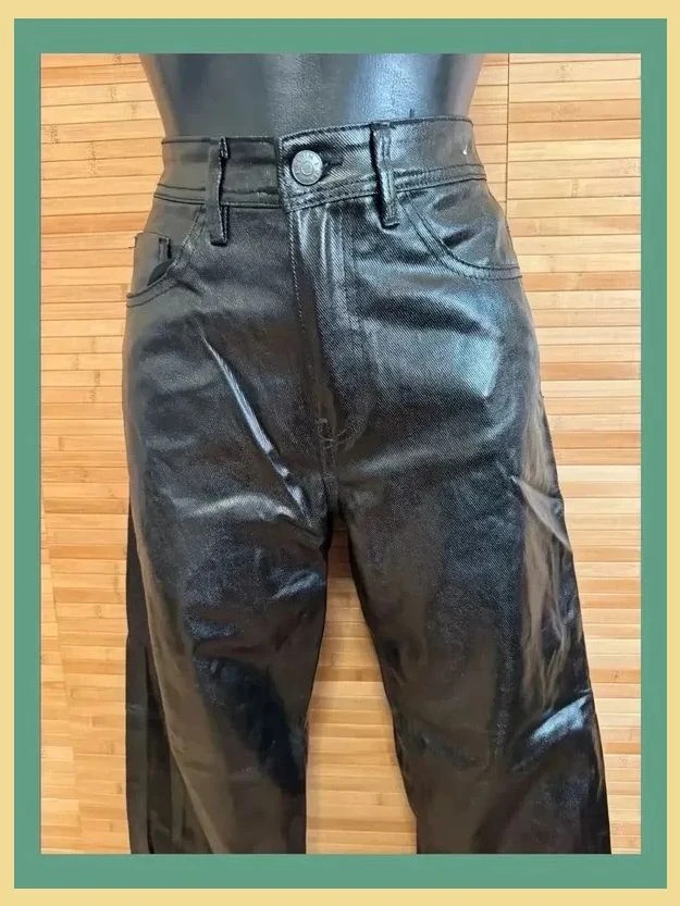 Divino pantalón efecto cuero de marca Lefties , talla 44 😍 – Lefties – taille XXL / 44 / 16 2