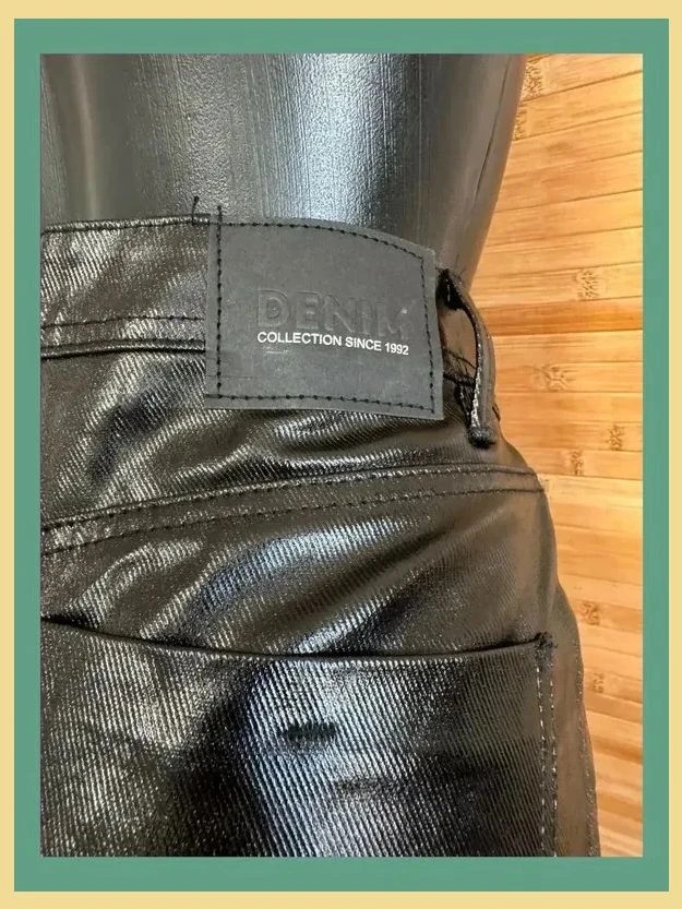 Divino pantalón efecto cuero de marca Lefties , talla 44 😍 – Lefties – taille XXL / 44 / 16 4