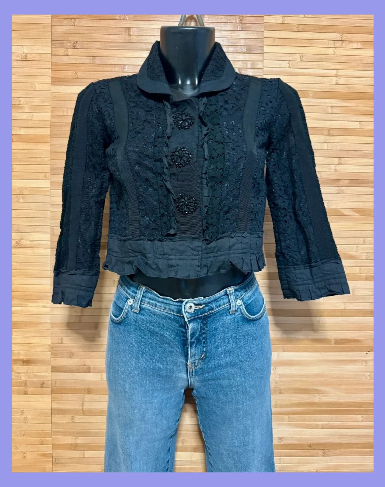 Divino blazer crop algodón bordado, marca Birger et Mikkelsen , talla 36 😍