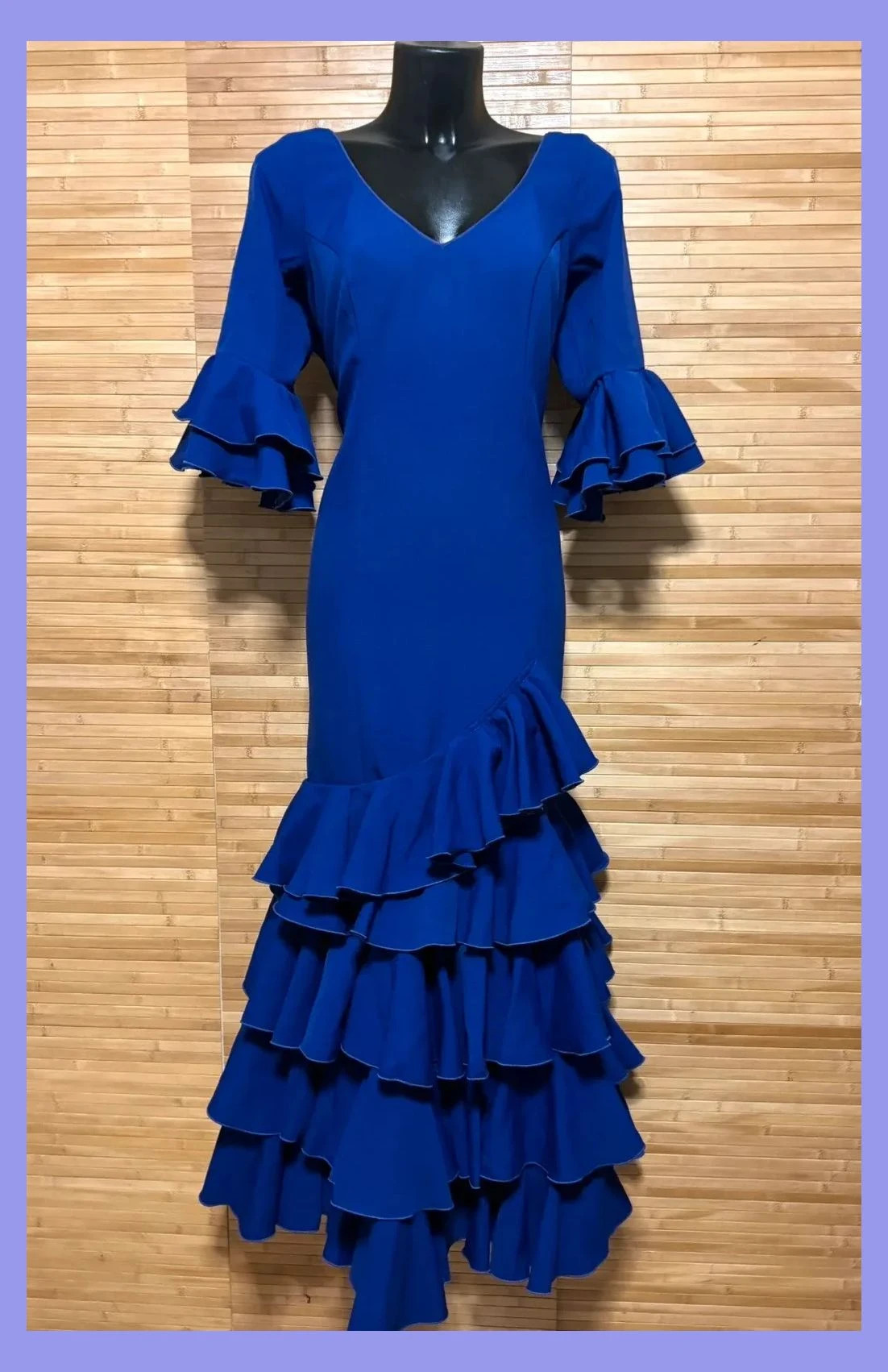 Espectacular vestido de gitana , color morado , talla 50 😍