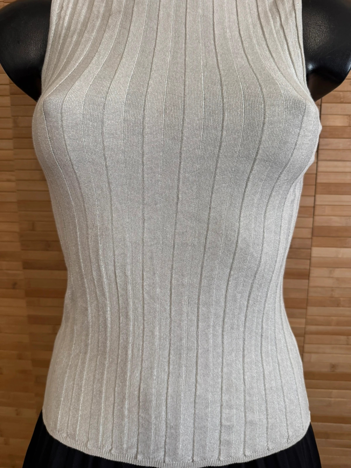 Top cuello alto con brillo de marca Mango talla M 😍 – Mango – taille M / 38 / 10 2